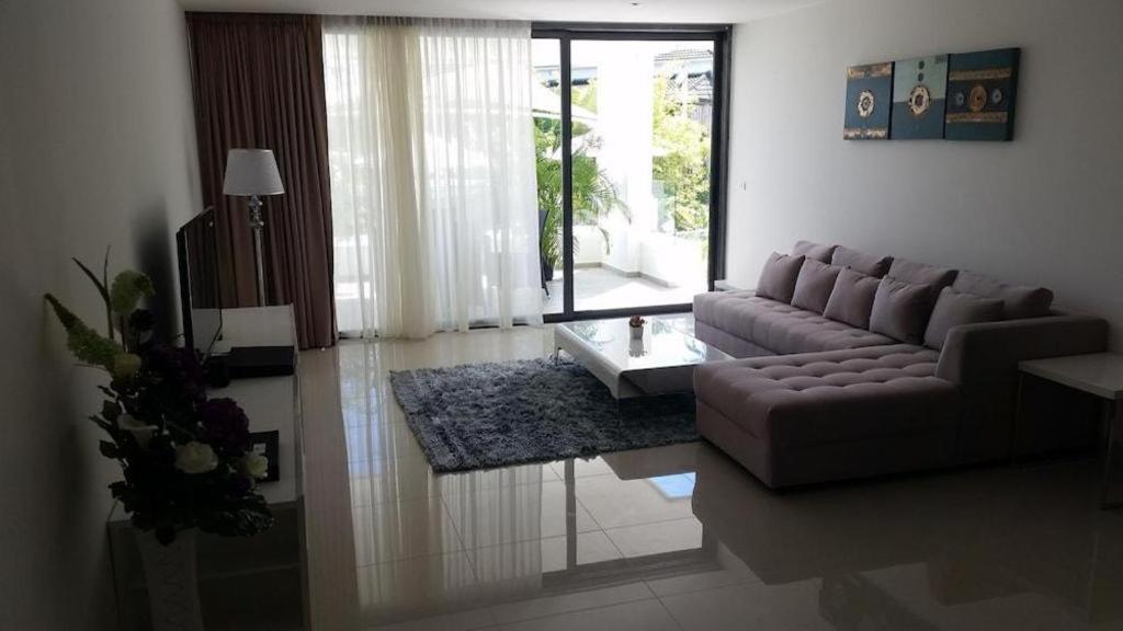 חוף סורין Sansuri Resort מראה חיצוני תמונה